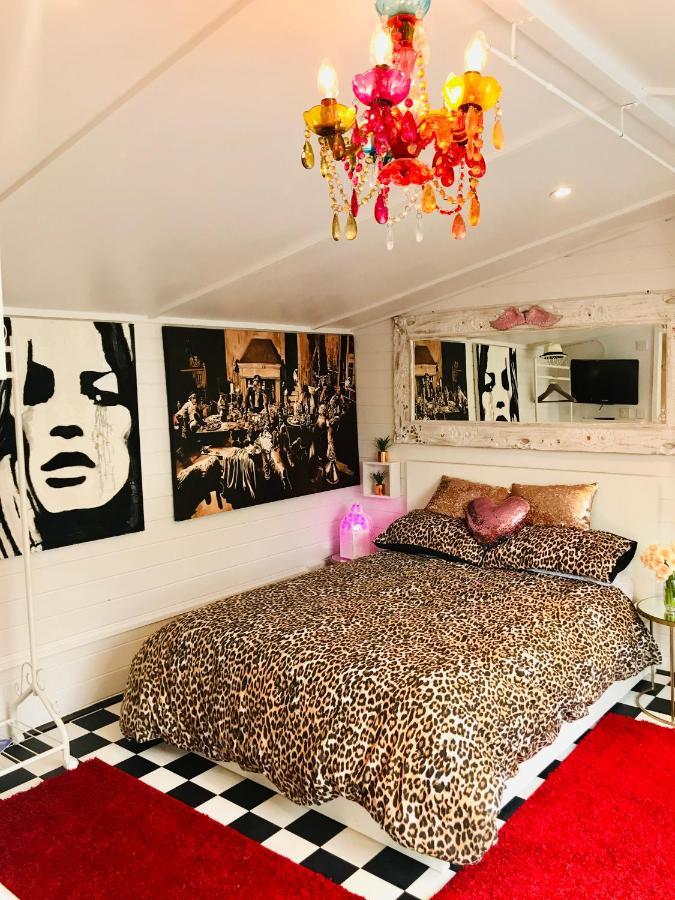 Ibiza Casa Hotel Уитстейбъл Екстериор снимка